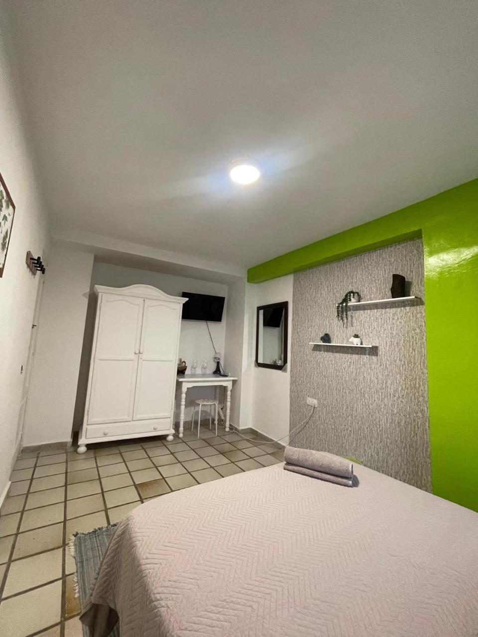 Habitacion Muy Centrica. Grenada Zewnętrze zdjęcie