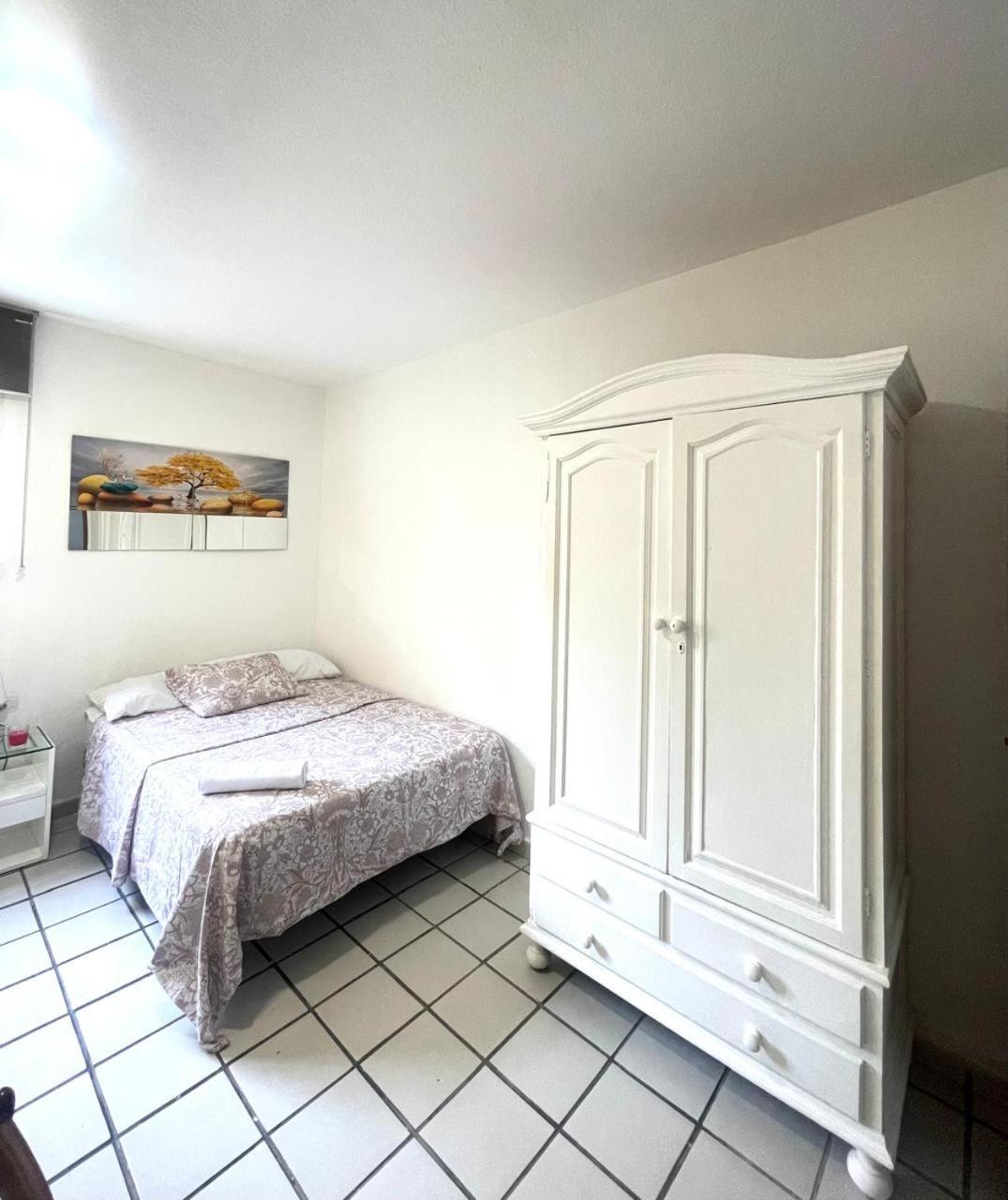 Habitacion Muy Centrica. Grenada Zewnętrze zdjęcie